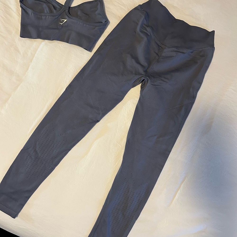 Gray Sports Bra and Leggings Set - Picture 2 of 7